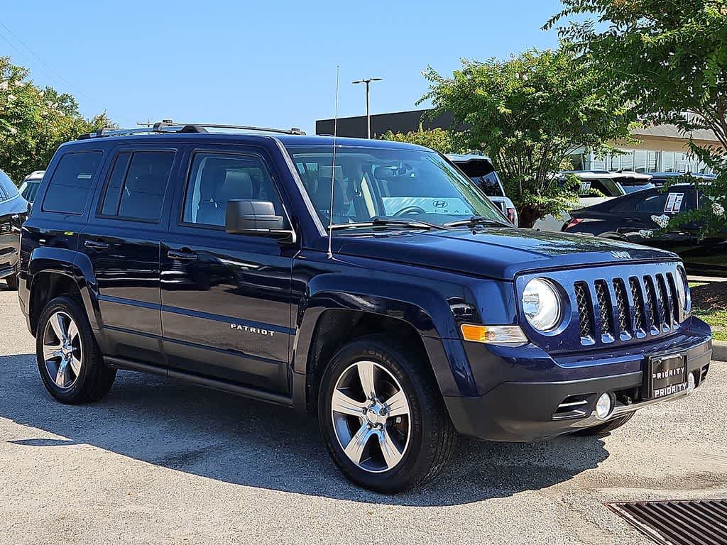 Used 2017 Jeep Patriot High Altitude FWD image 3