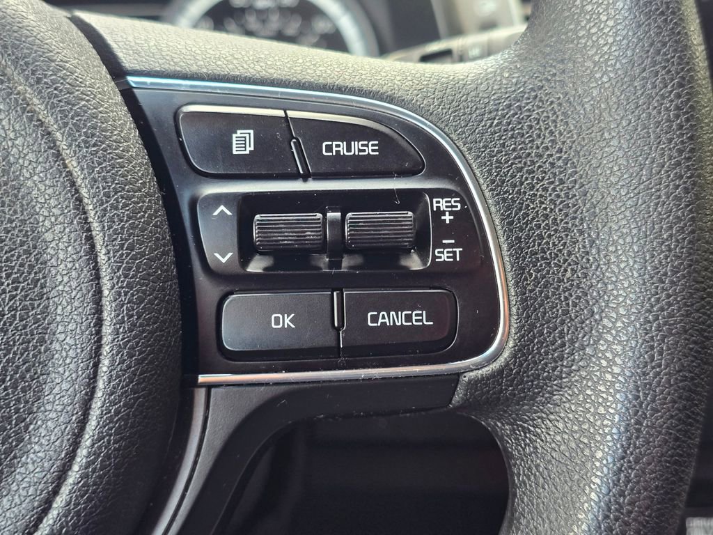 Used 2017 Kia Niro LX image 30