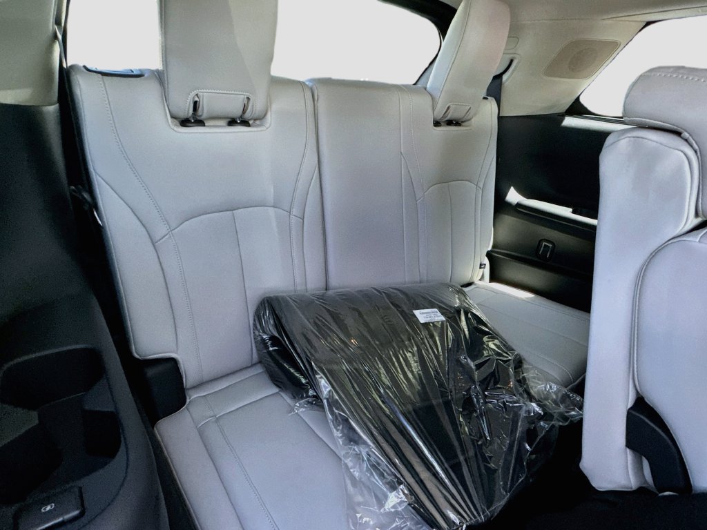 New 2027 INFINITI QX60 Luxe w/ Cargo Package FWD image 29