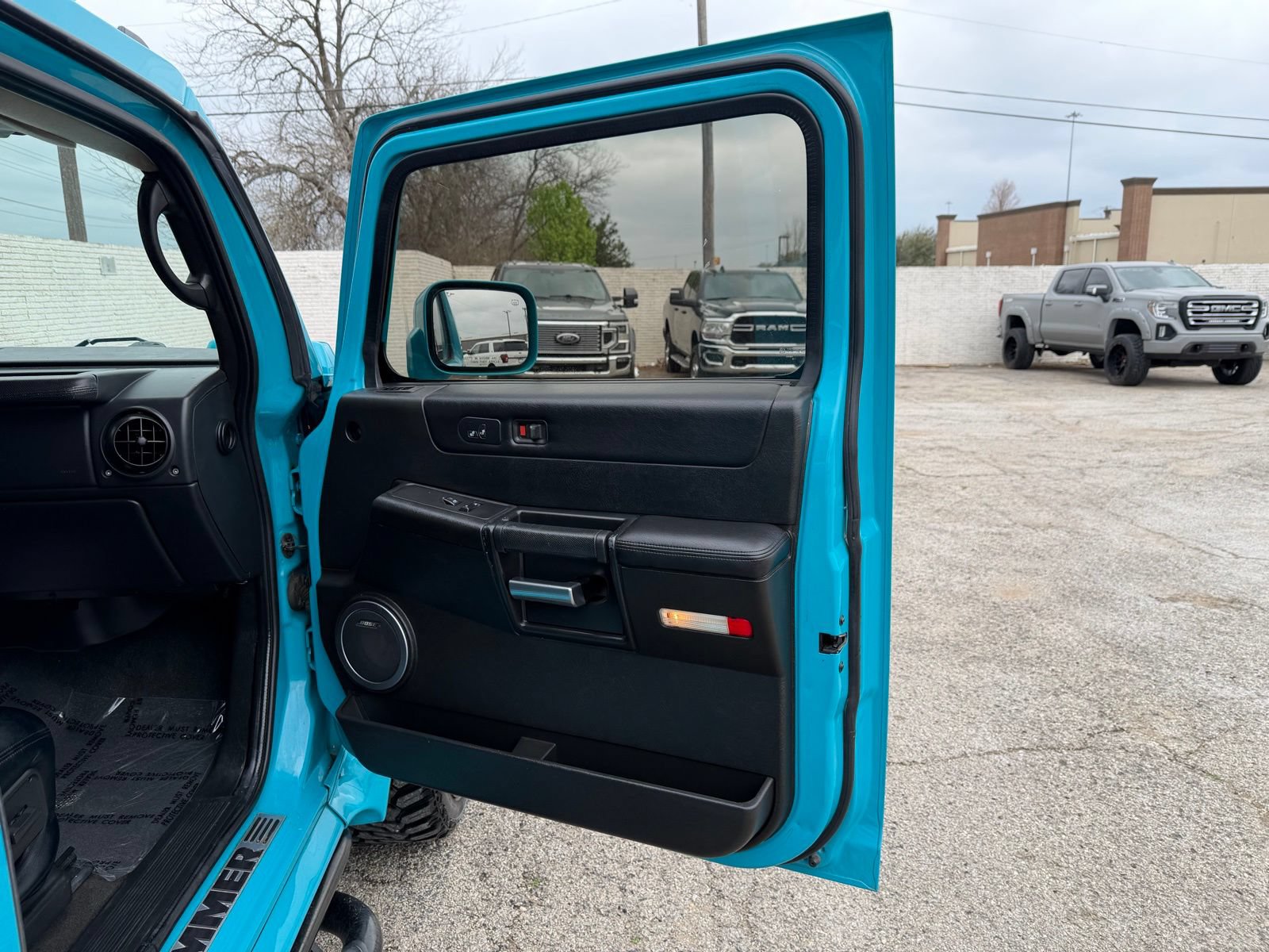Used 2007 HUMMER H2 SUT AWD/4WD image 25