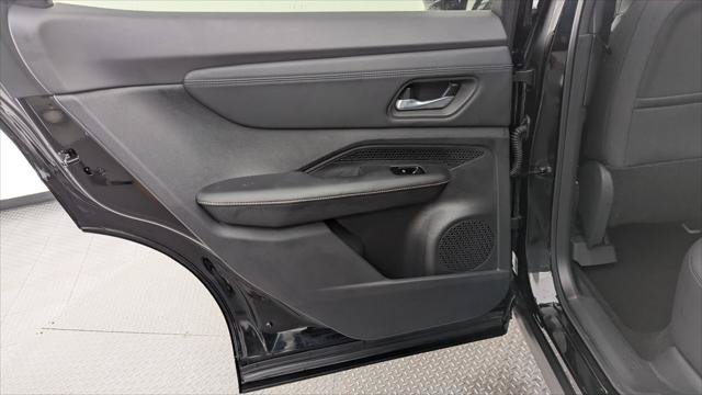 Used 2024 Nissan Ariya FWD image 16