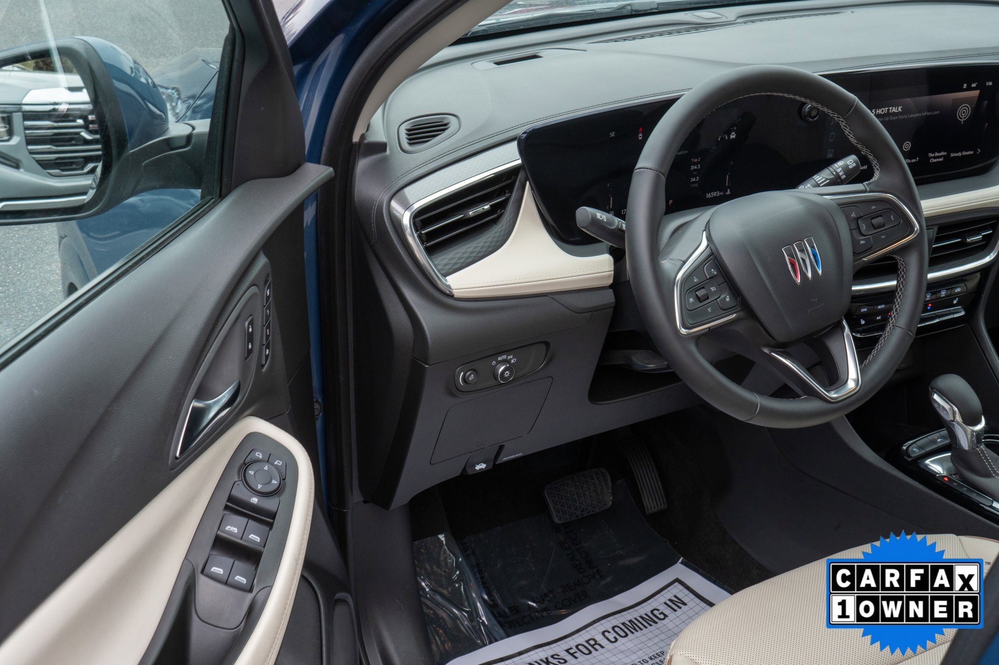 Certified 2024 Buick Encore GX Avenir image 10