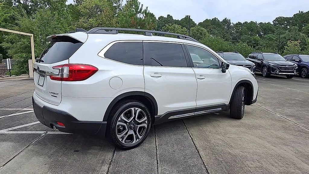 New 2025 Subaru Ascent Limited image 8