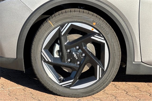 New 2025 Kia K4 EX image 32
