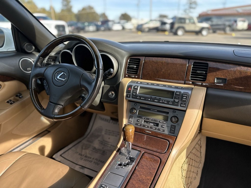 Used 2008 Lexus SC 430 Convertible image 15