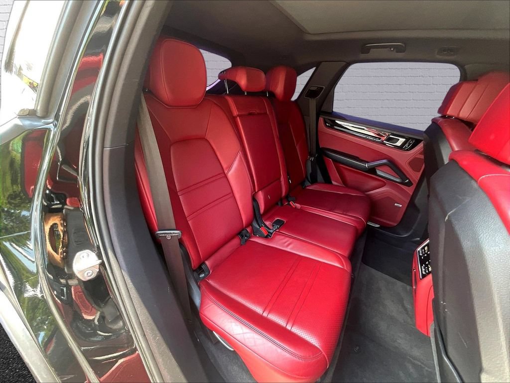 Used 2019 Porsche Cayenne AWD/4WD image 21