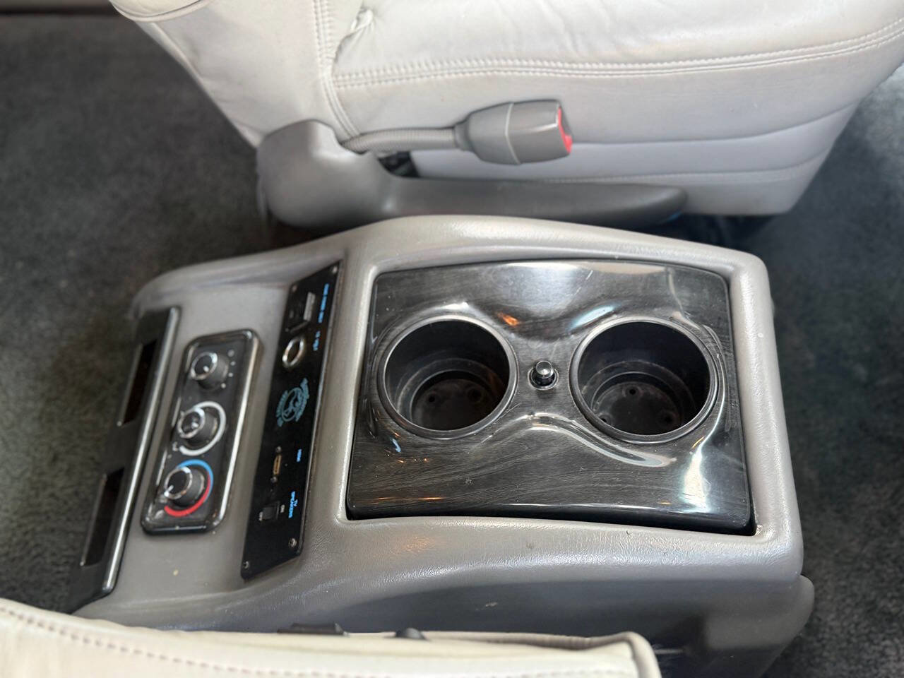 Used 2013 GMC Savana 1500 image 64