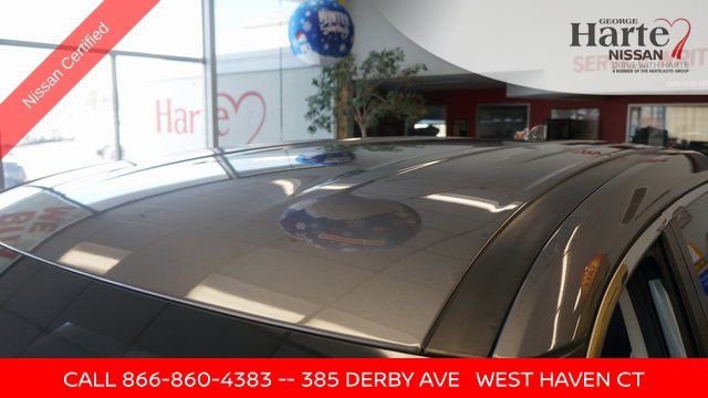 Used 2023 Nissan Rogue SV image 90