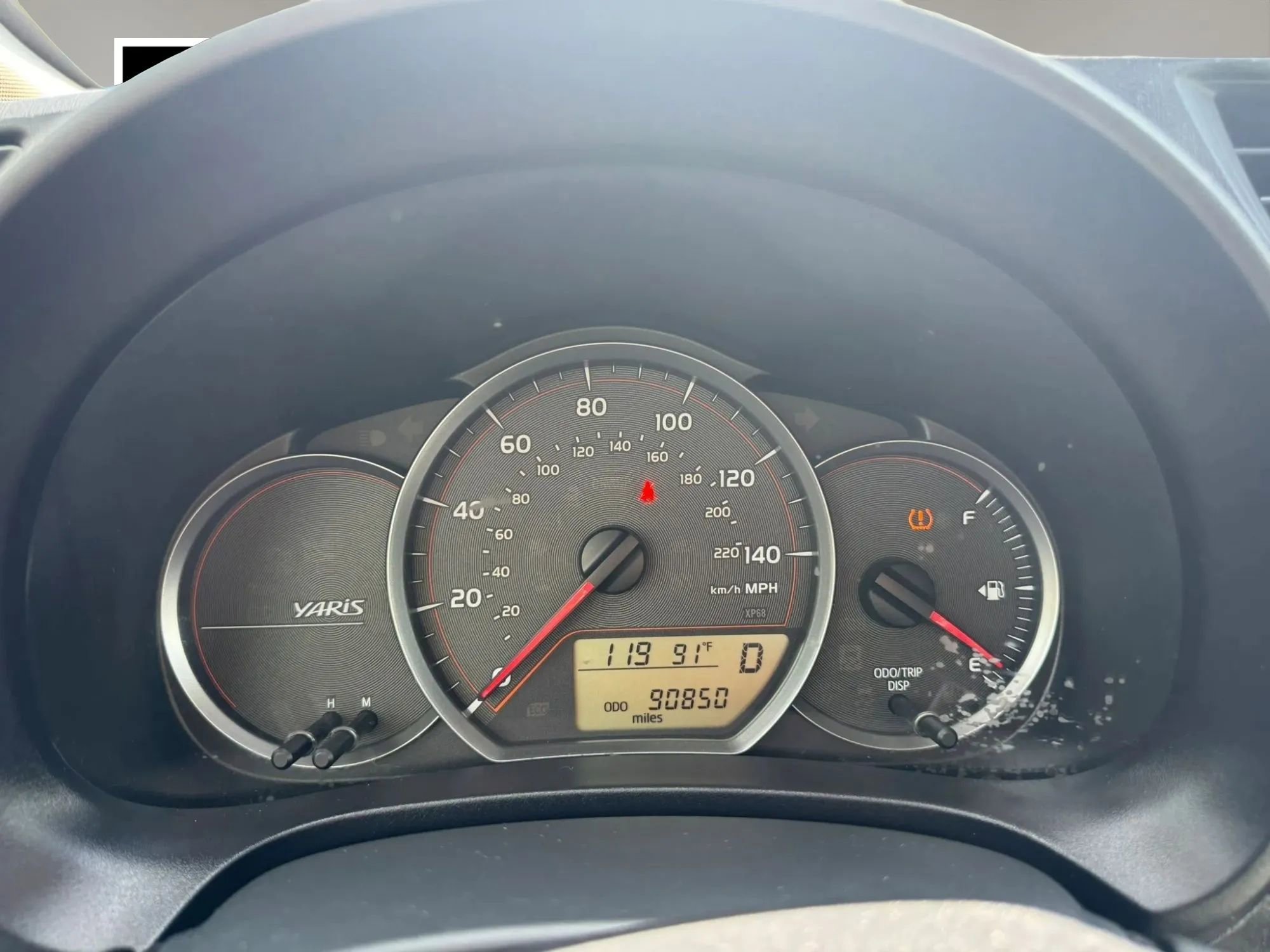 Used 2013 Toyota Yaris LE FWD image 16