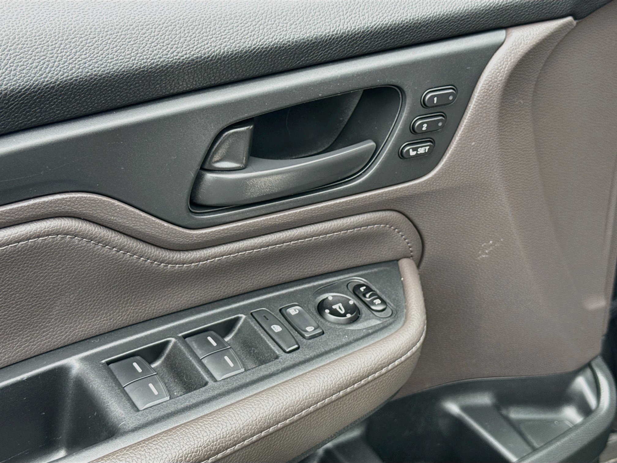 Used 2018 Honda Odyssey Touring image 10