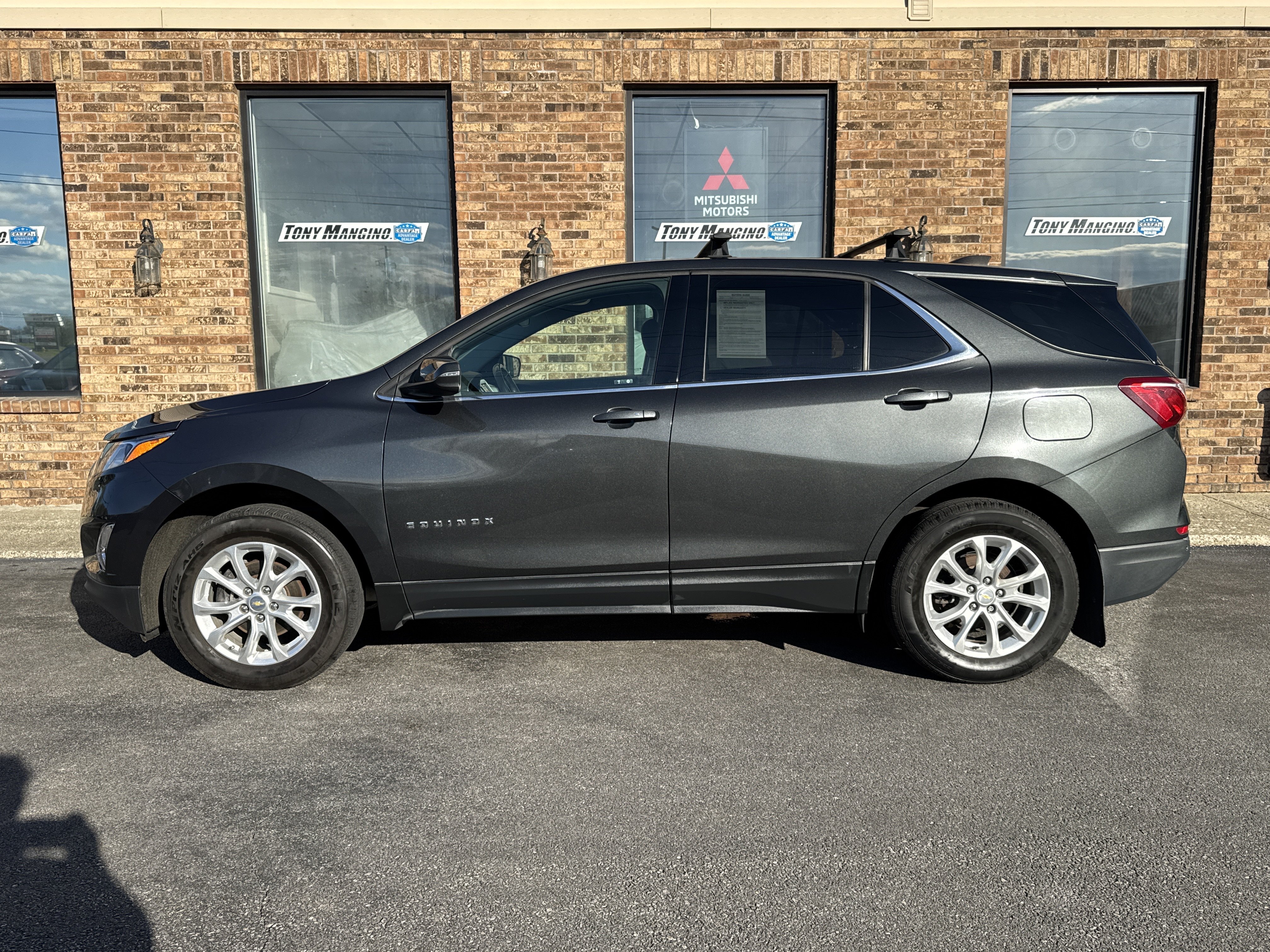 Used 2019 Chevrolet Equinox LT AWD/4WD image 2