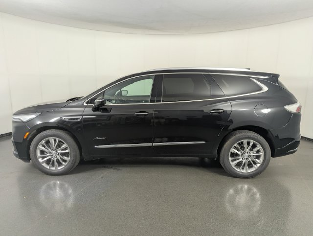 Used 2022 Buick Enclave Avenir w/ Trailering Package, 5000 lbs. AWD/4WD image 5