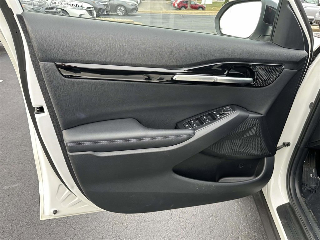 Used 2023 Kia Seltos S w/ Navigation Package image 16