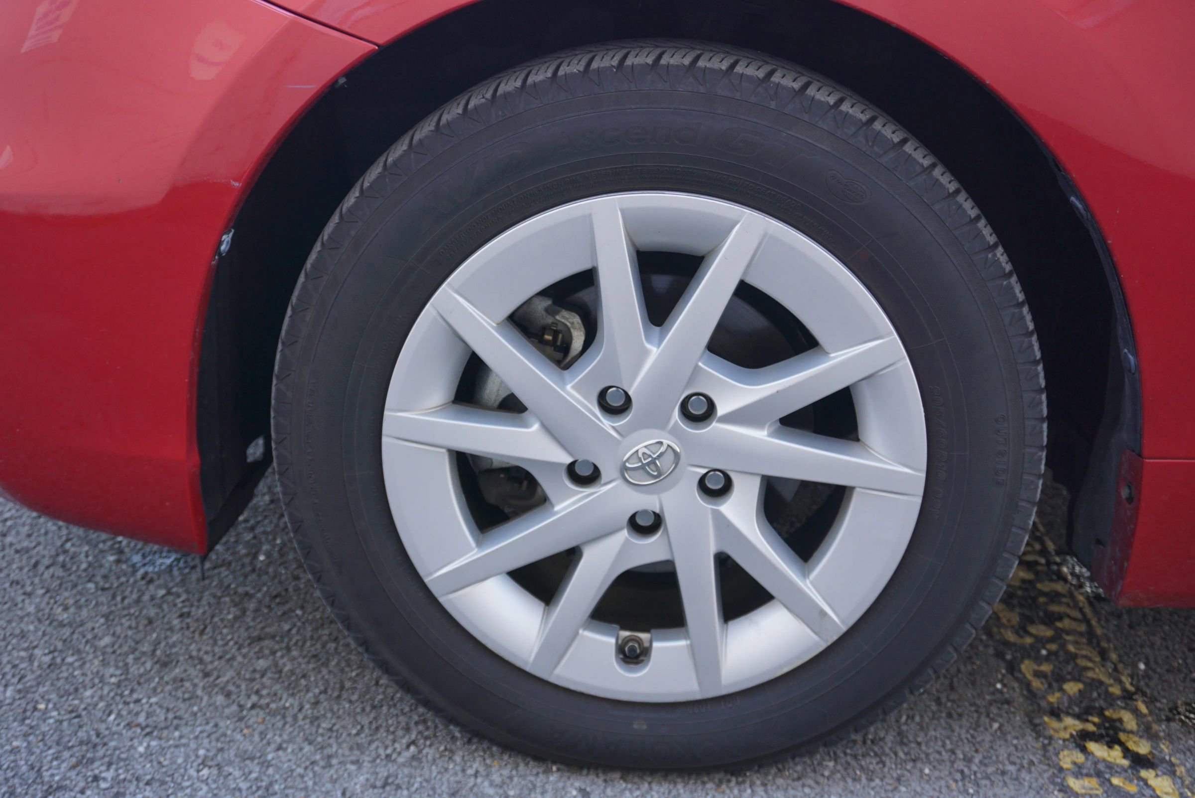 Used 2012 Toyota Prius V Two image 10