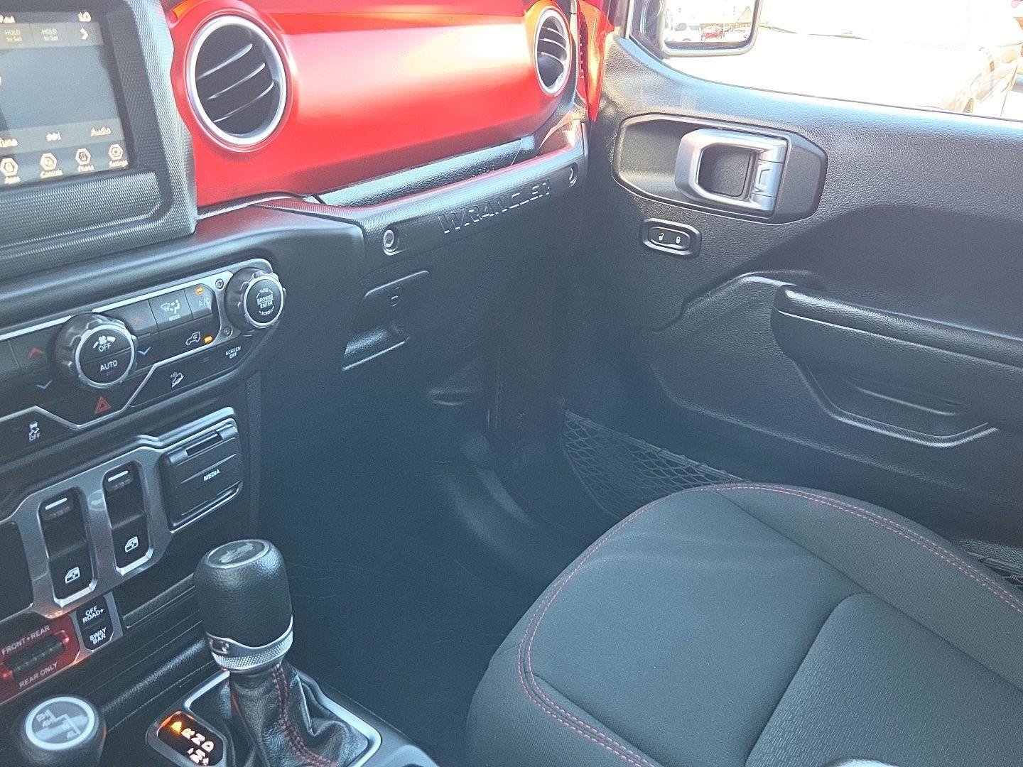 Used 2021 Jeep Wrangler Rubicon AWD/4WD image 23