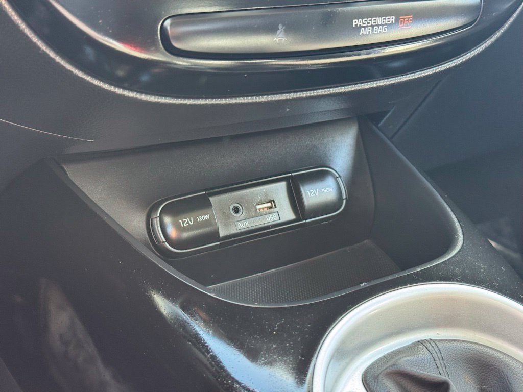 Used 2019 Kia Soul FWD image 15