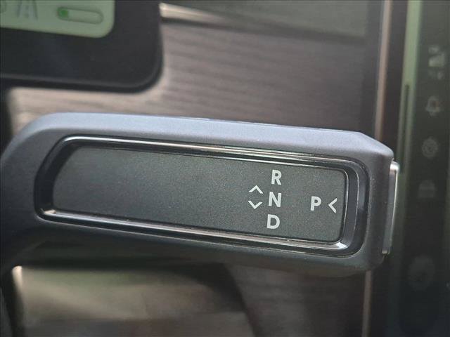 Used 2025 Rivian R1S Adventure Dual AWD/4WD image 12