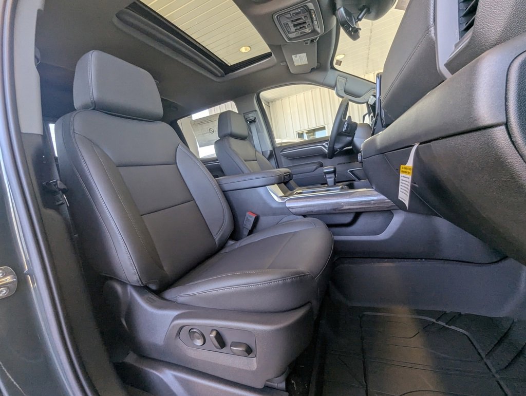 New 2026 Chevrolet Silverado 1500 LTZ w/ Technology Package image 16