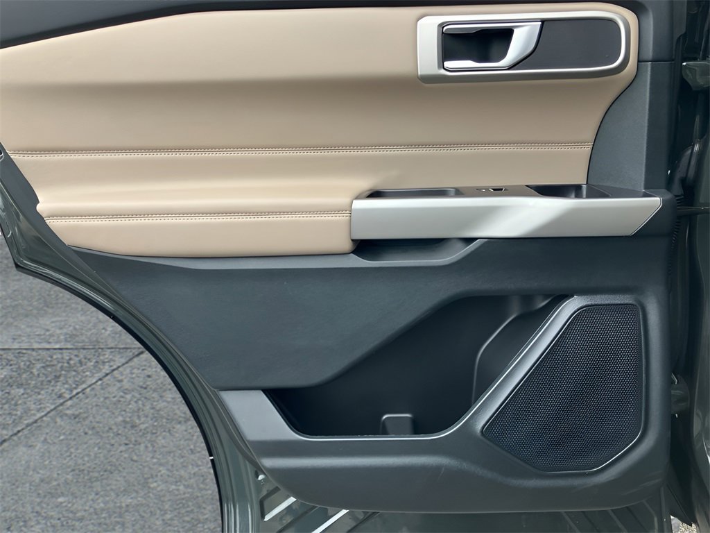 Used 2023 Ford Explorer XLT w/ Equipment Group 202A image 45