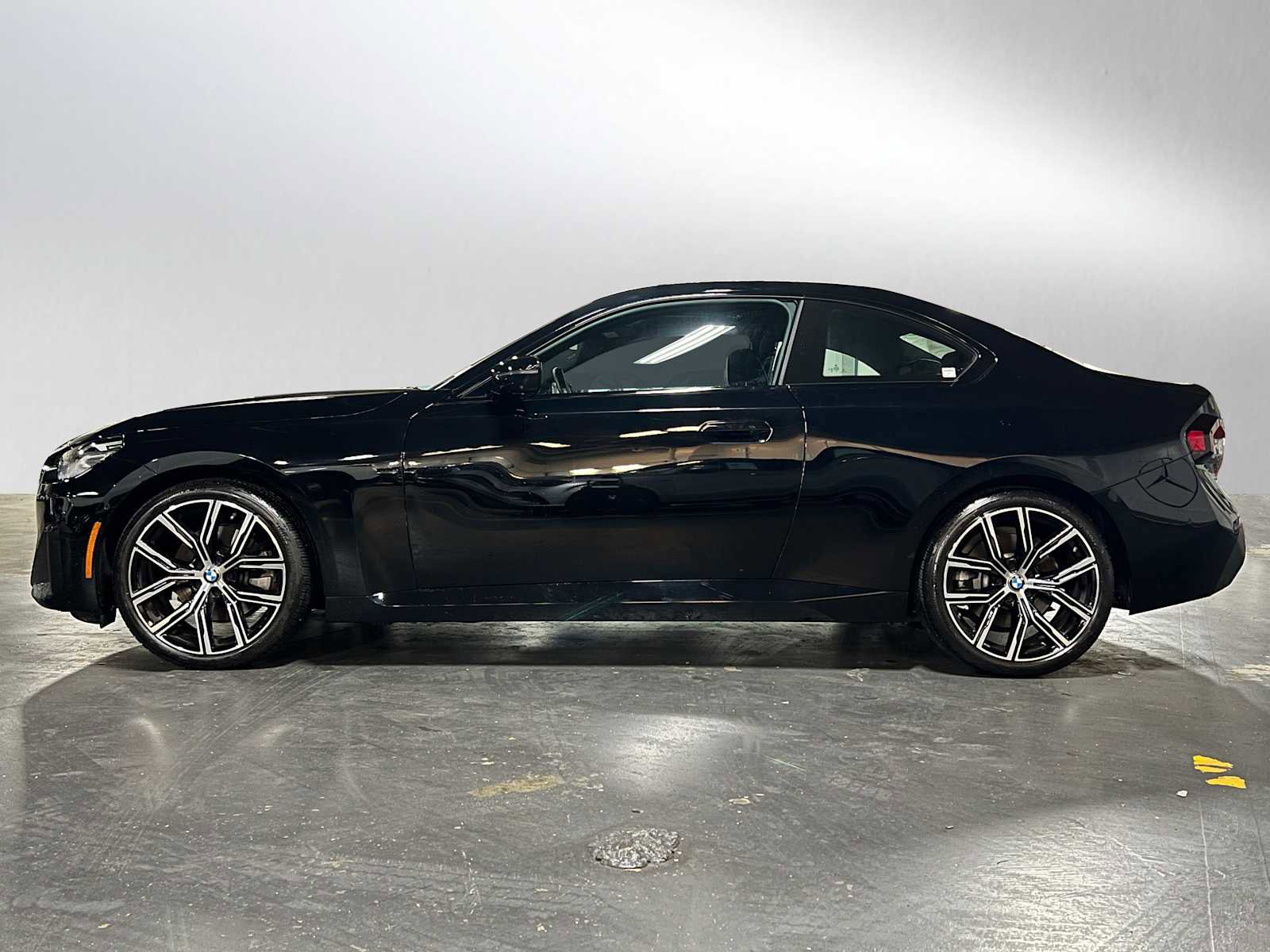 Used 2023 BMW 230i xDrive Coupe w/ Premium Package AWD/4WD image 6