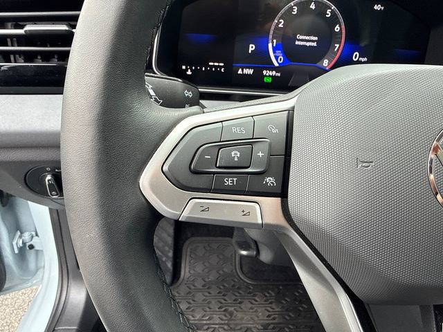 Certified 2025 Volkswagen Jetta SE w/ Sunroof Package image 15