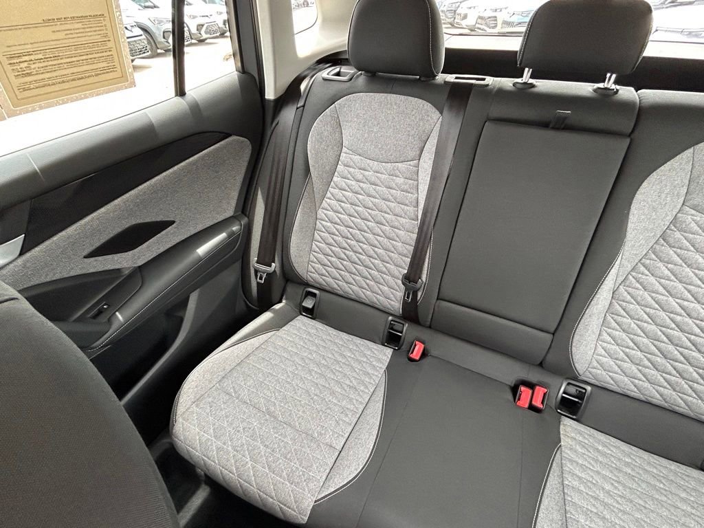 Certified 2025 Volkswagen Tiguan S FWD image 12