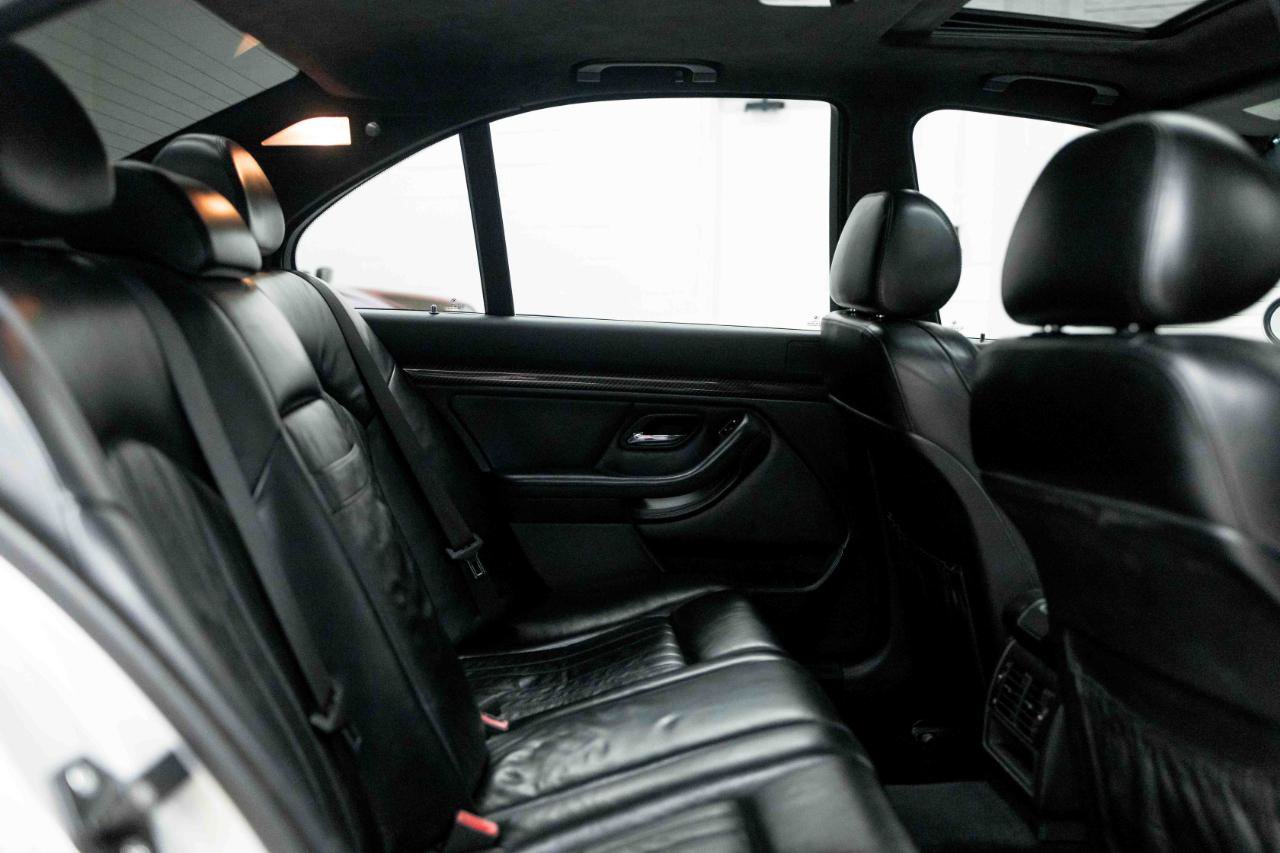 Used 2002 BMW M5 RWD image 74