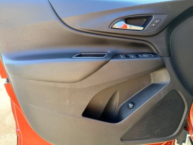 Used 2020 Chevrolet Equinox LT w/ Driver Convenience Package FWD image 19