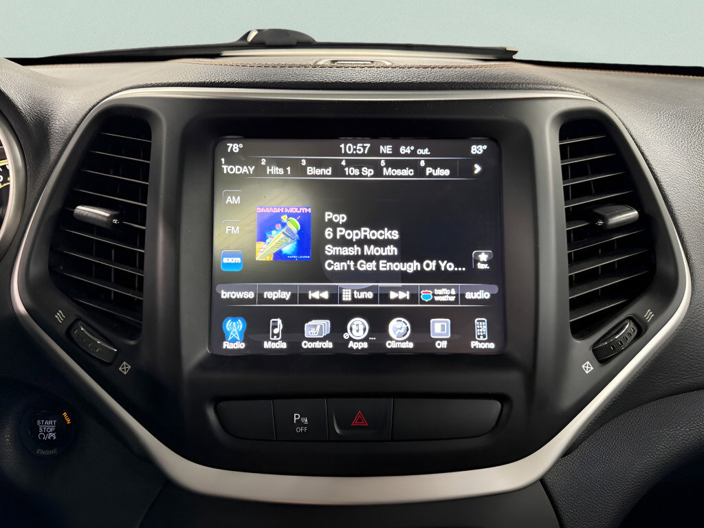 Used 2016 Jeep Cherokee Limited image 13