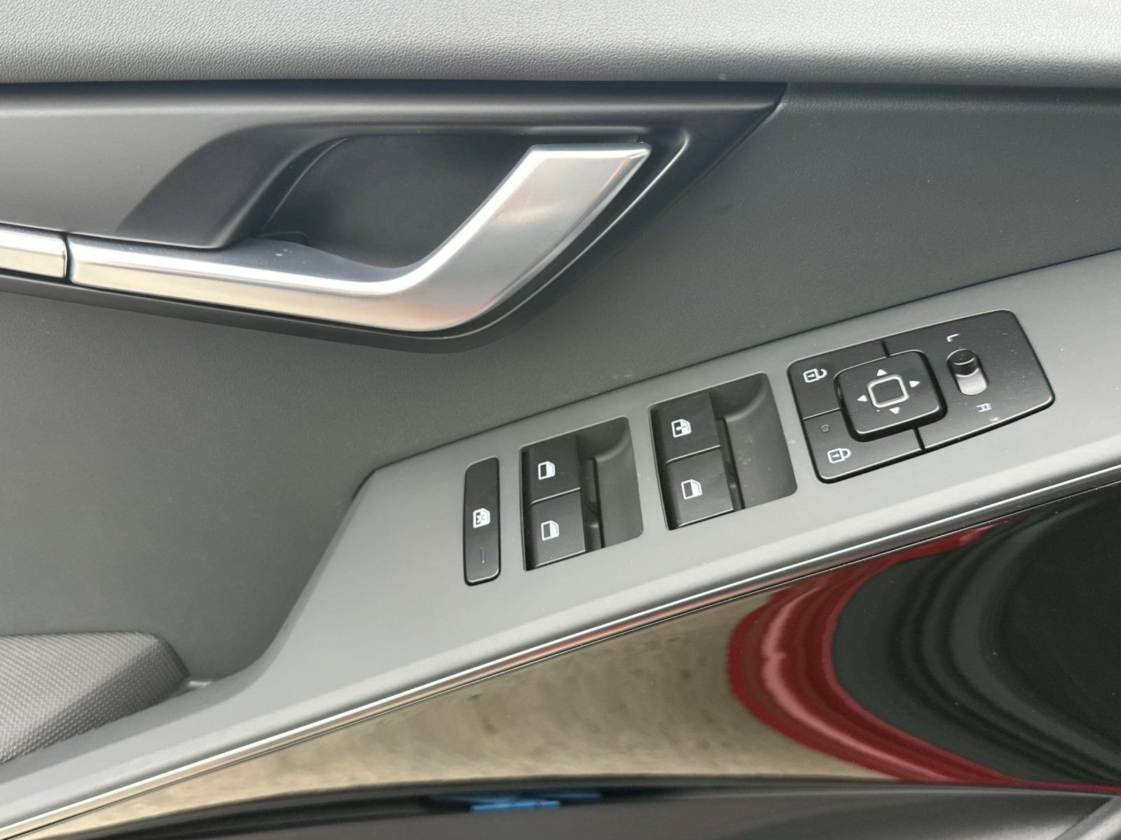 New 2026 Kia Niro Wind FWD image 11