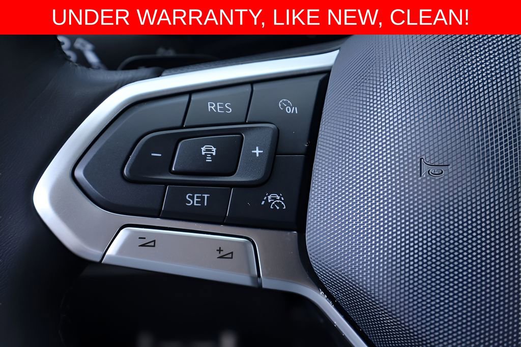 Used 2025 Volkswagen Atlas Cross Sport SEL Premium R-Line AWD/4WD image 19