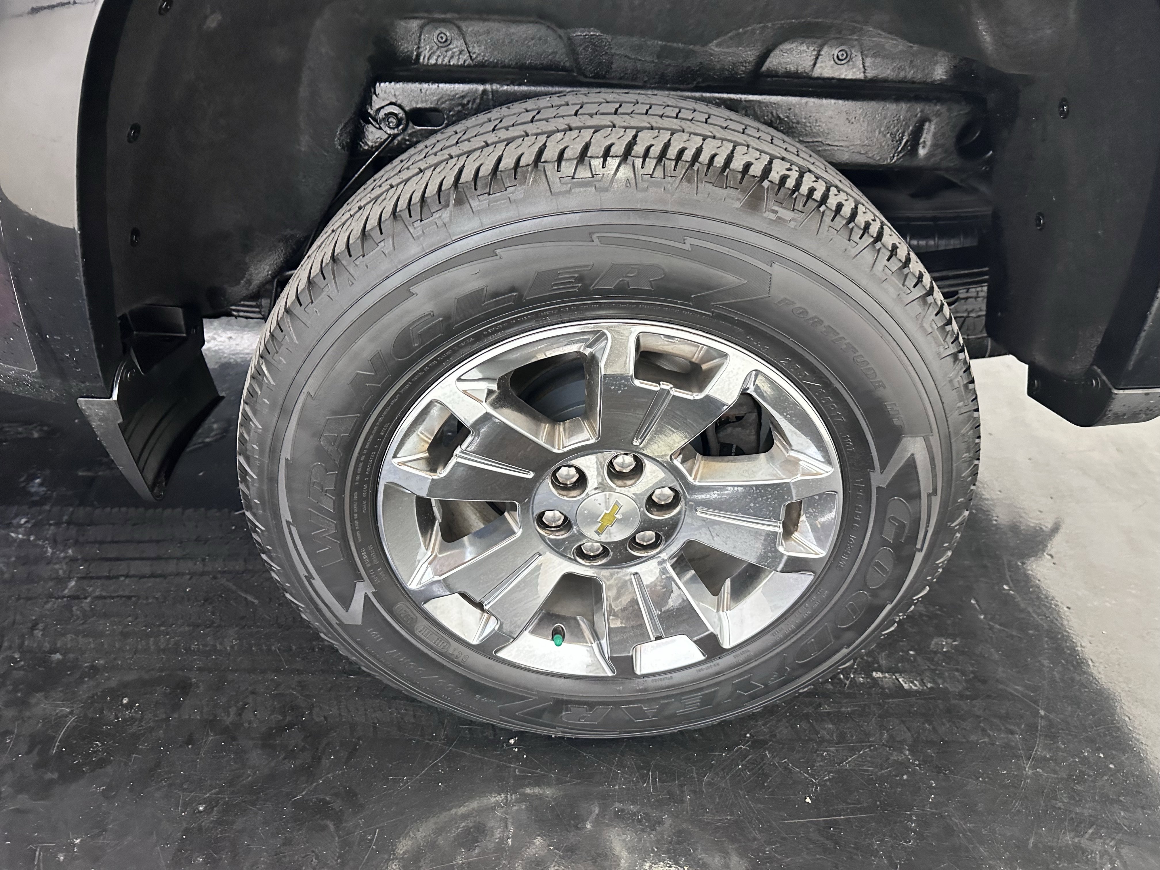 Used 2020 Chevrolet Colorado LT image 16