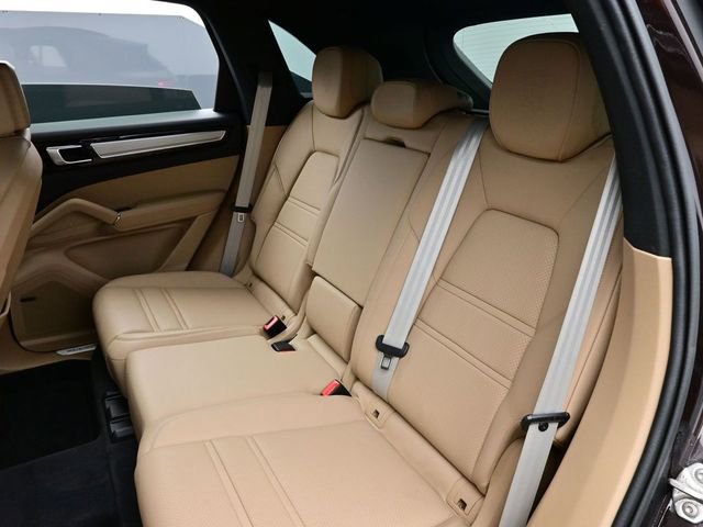 Certified 2023 Porsche Cayenne S Platinum image 14