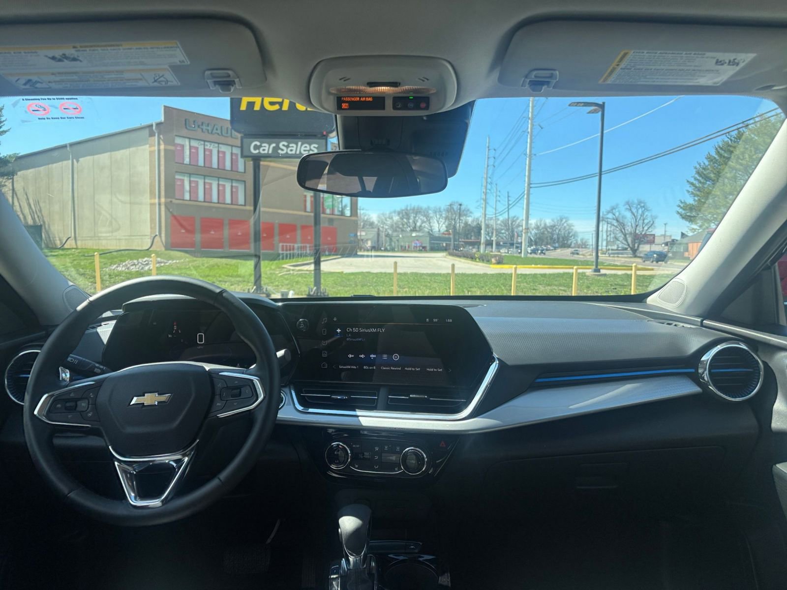 Used 2025 Chevrolet Trax LT w/ LT Convenience Package FWD image 32
