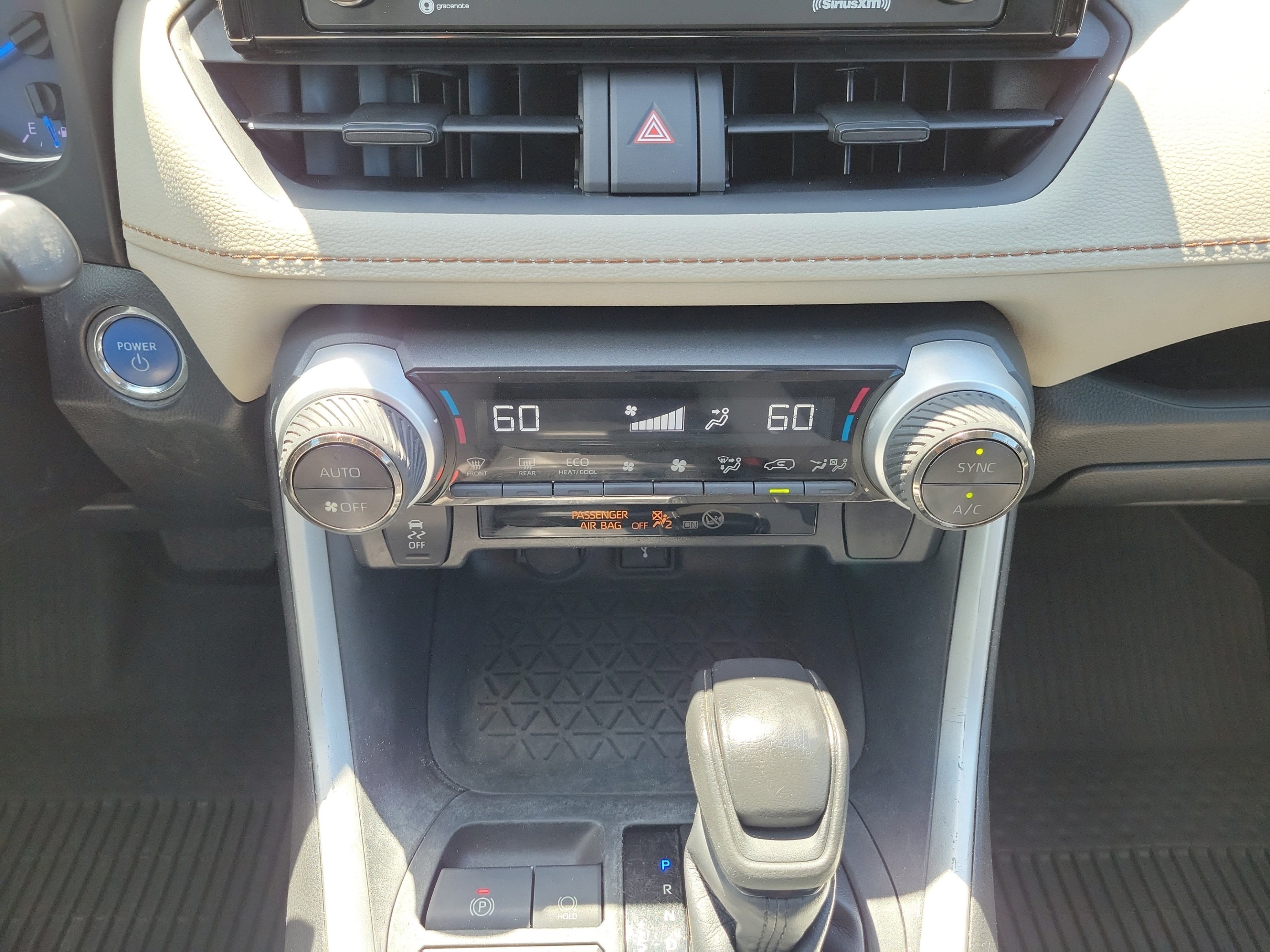 Used 2022 Toyota RAV4 XLE w/ Convenience Package AWD/4WD image 15