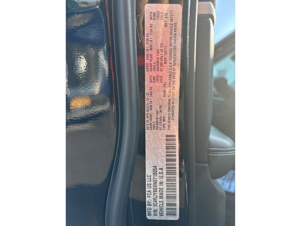 Used 2022 Jeep Grand Cherokee Limited 4xe w/ Luxury Tech Group II image 18