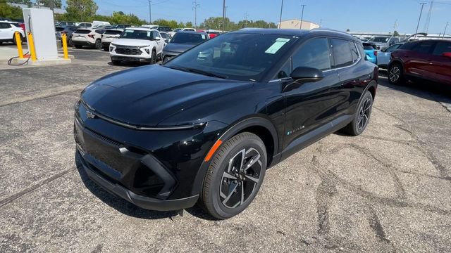 New 2026 Chevrolet Equinox EV LT FWD image 6