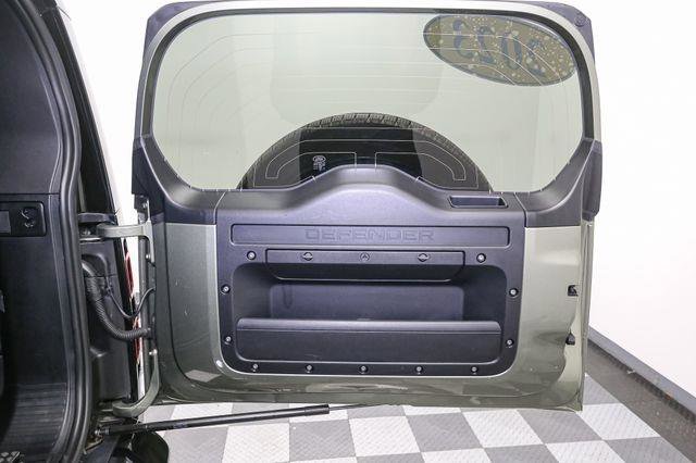 Used 2023 Land Rover Defender 110 X-Dynamic SE image 14