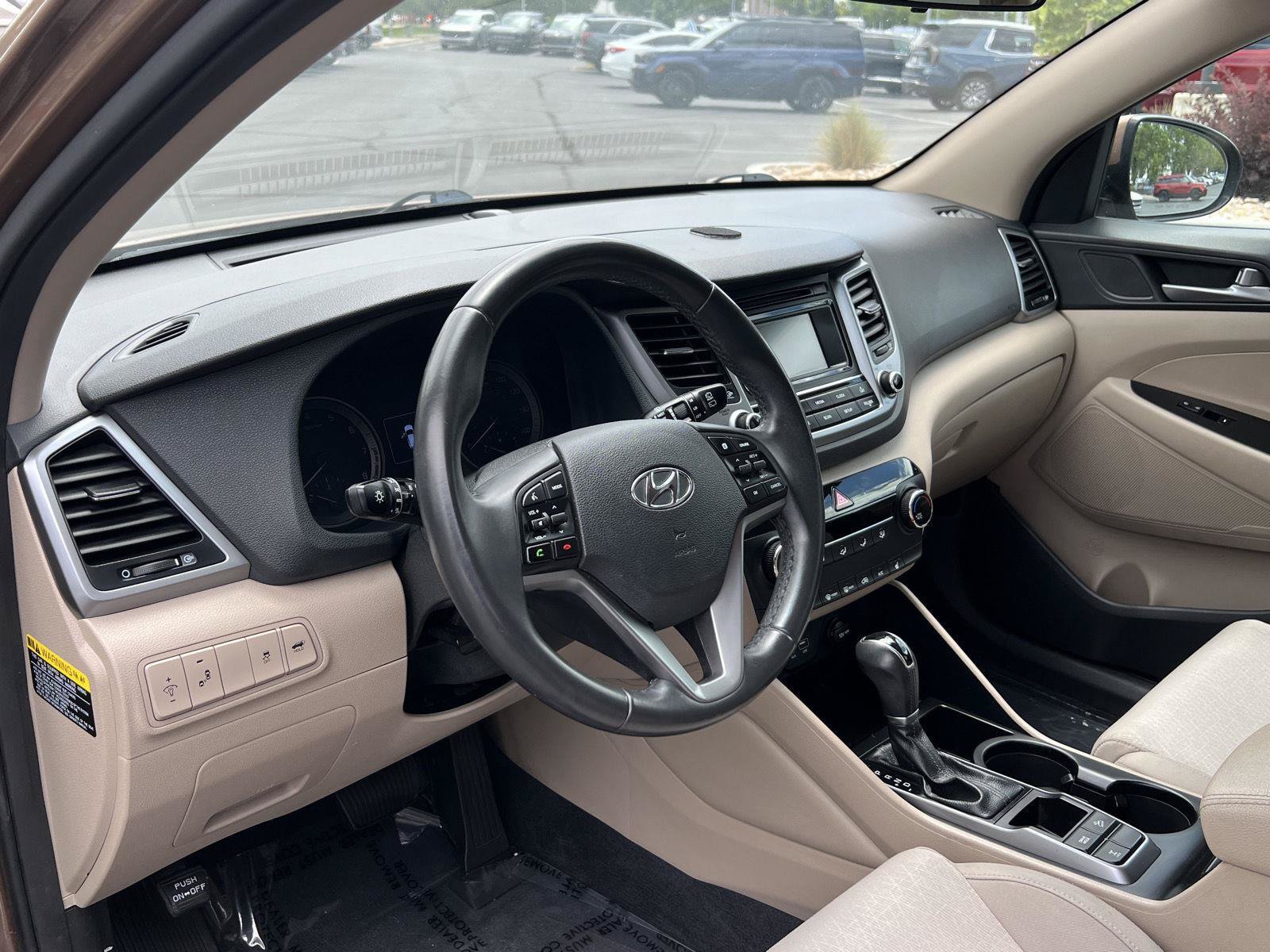 Used 2017 Hyundai Tucson Sport AWD/4WD image 28