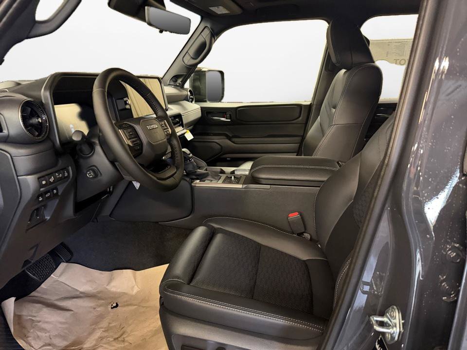 New 2027 Toyota Land Cruiser w/ Premium Package AWD/4WD image 9