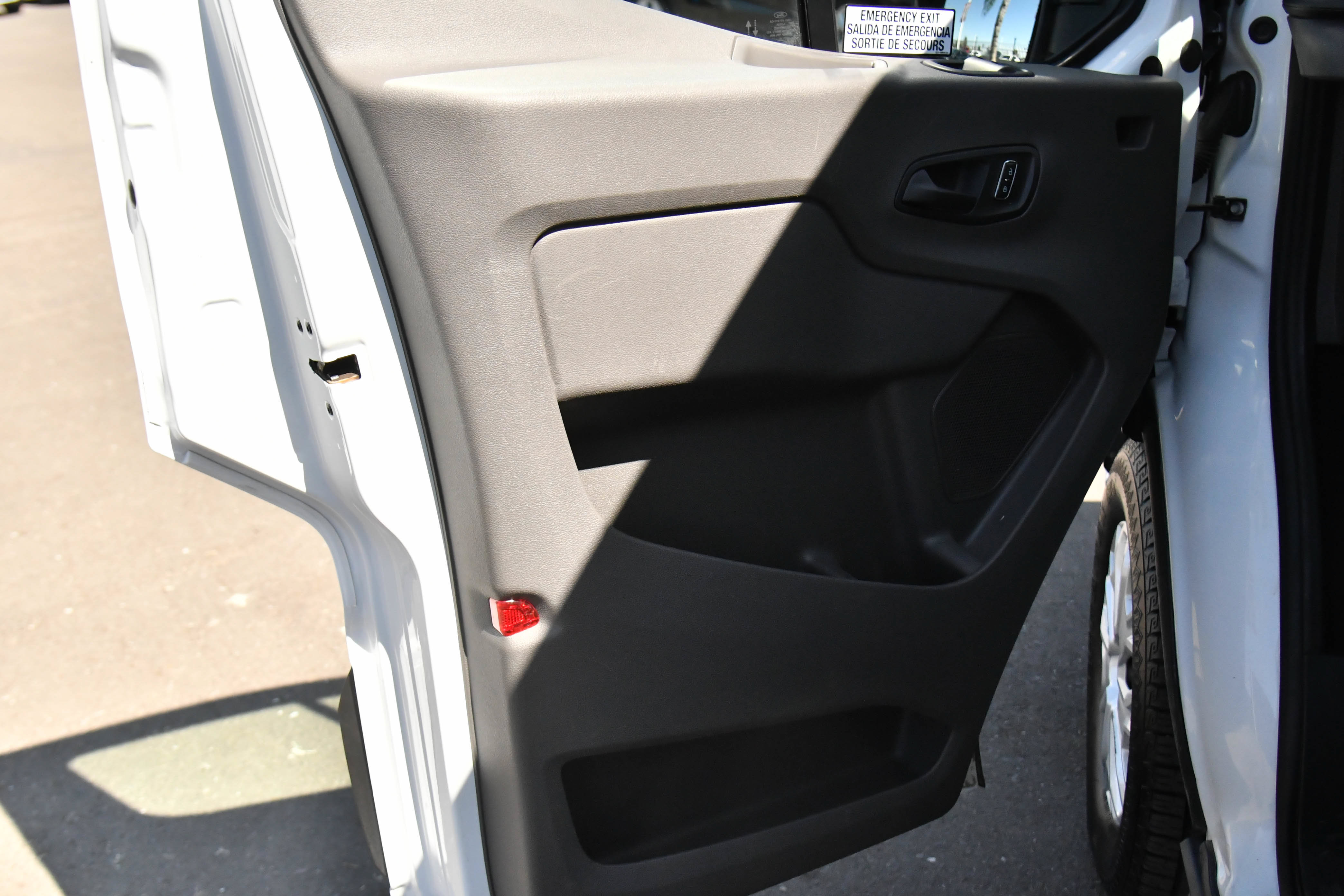 Used 2024 Ford Transit 350 XLT RWD image 14