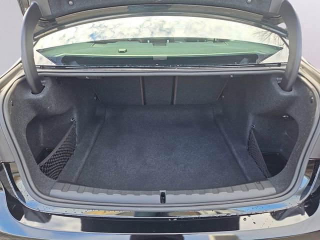 Used 2022 BMW 330i xDrive Sedan w/ Driving Assistance Package image 35