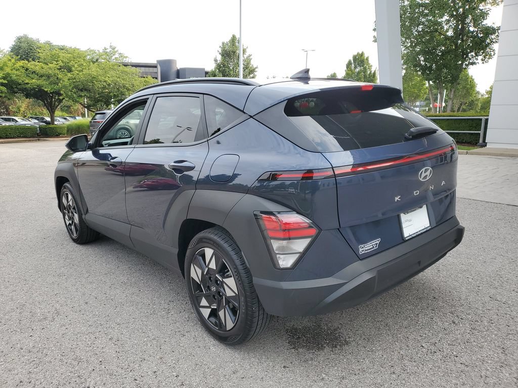 Used 2025 Hyundai Kona SEL FWD image 3