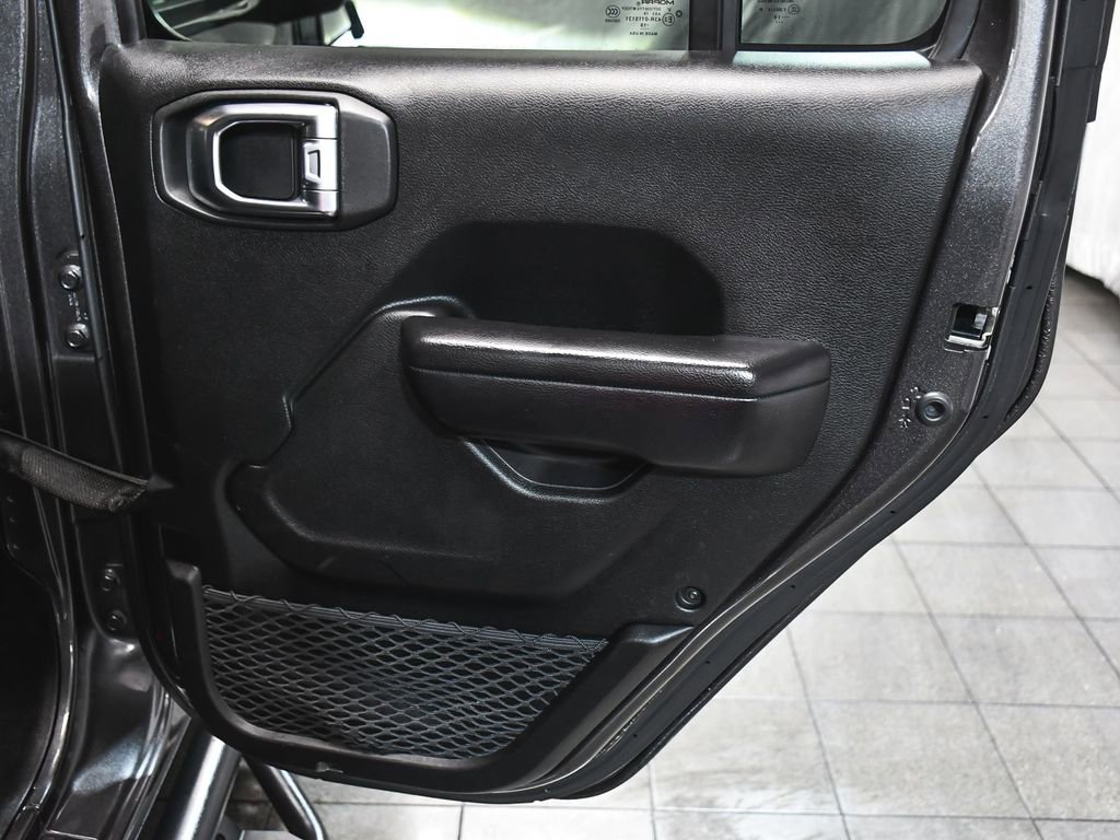 Used 2019 Jeep Wrangler Unlimited Sport S image 11