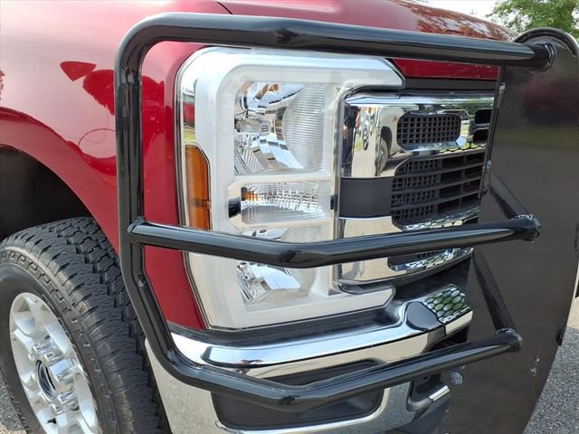 Used 2025 Ford F350 XLT w/ FX4 Off-Road Package AWD/4WD image 3