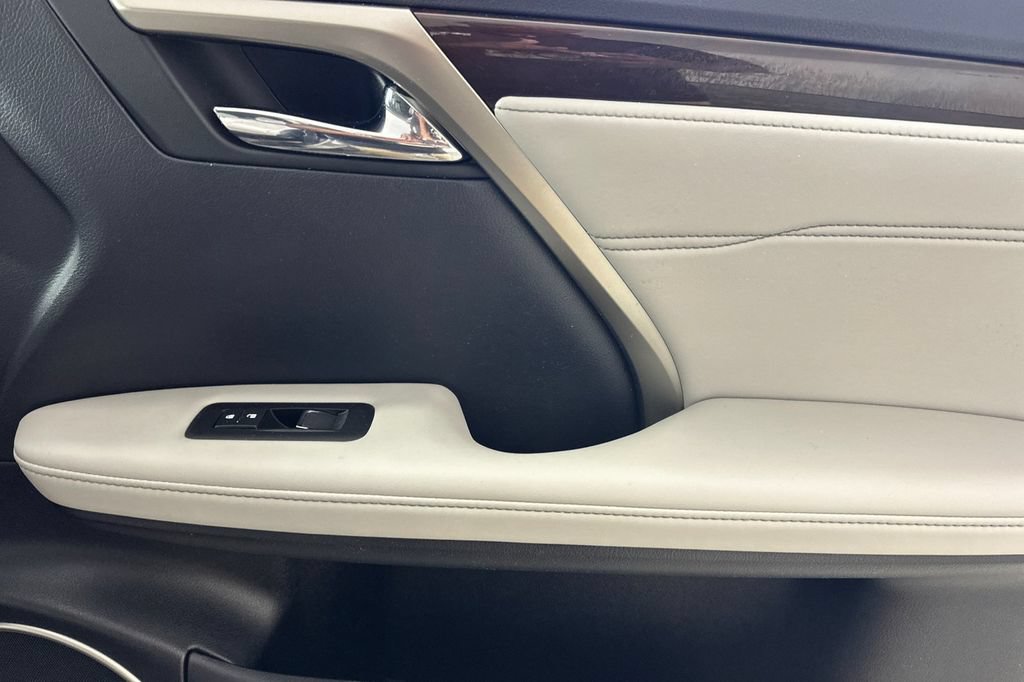Used 2019 Lexus RX 350 AWD w/ Navigation Package image 23