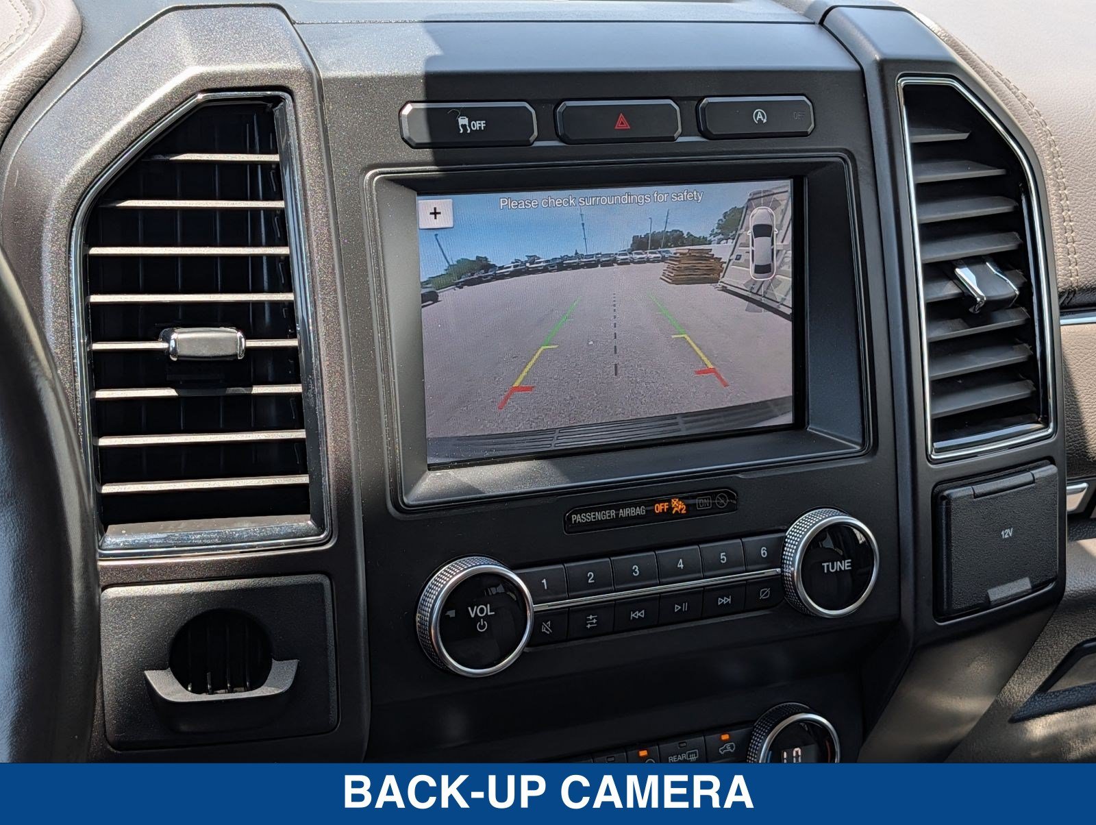 Used 2019 Ford Expedition Limited RWD image 32