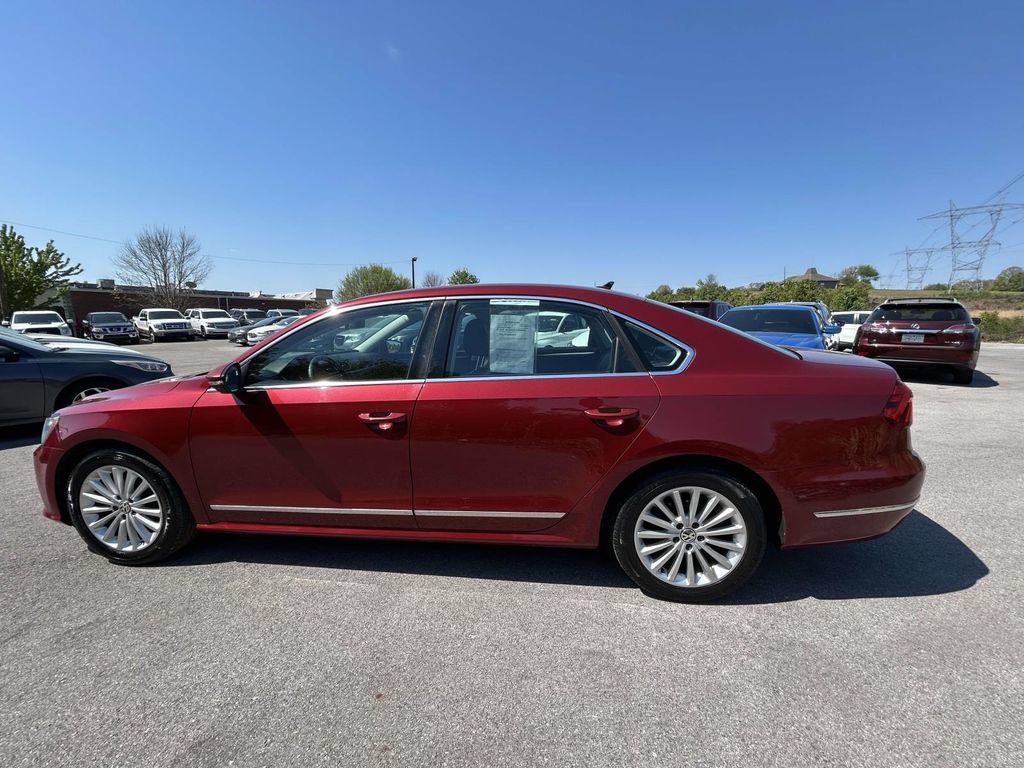 Used 2017 Volkswagen Passat 1.8T SE FWD image 6