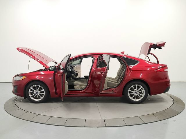 Used 2020 Ford Fusion SE FWD image 12