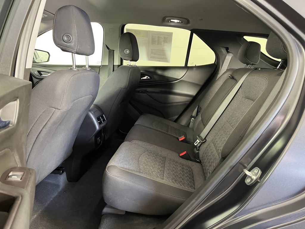 Used 2022 Chevrolet Equinox LT w/ Driver Convenience Package image 13